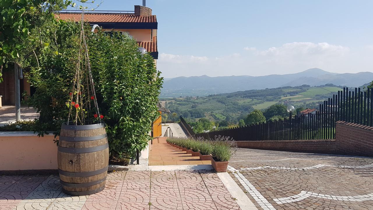 Lisandro Wine Resort Apartments Caserta Castel Campagnano ภายนอก รูปภาพ